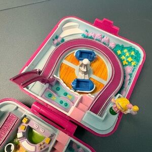 Polly Pockets : Vintage Pollyworld Pocket Compact